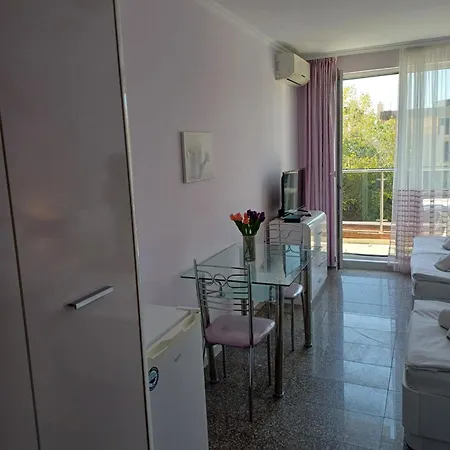 In Admiral Plaza Apartmán *