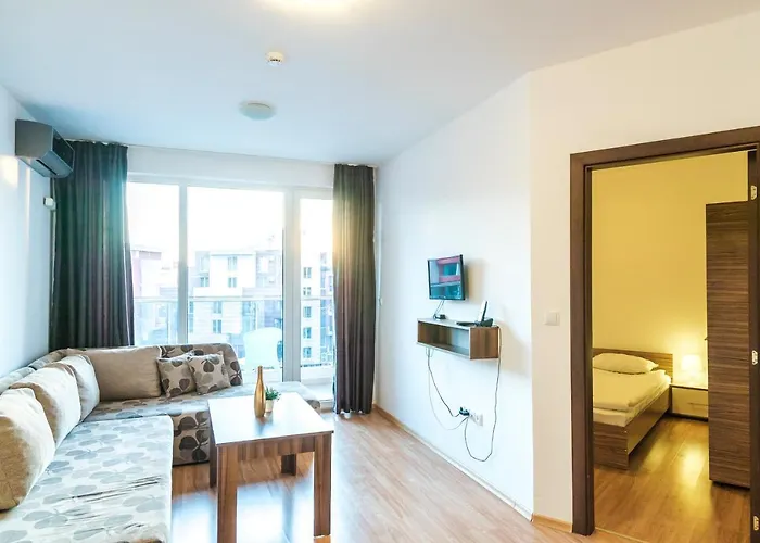 Admiral Plaza Premium * Солнечный берег