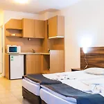 Admiral Plaza Premium Апартаменти Сонячний Берег